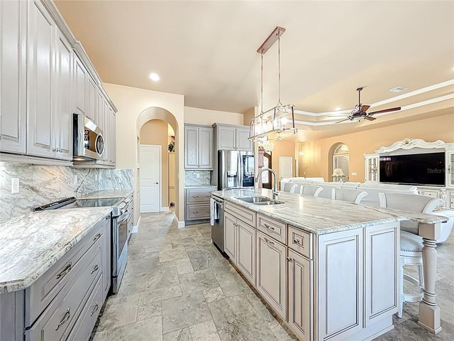 5061 W OAKHILL STREET, Dunnellon, FL 34433