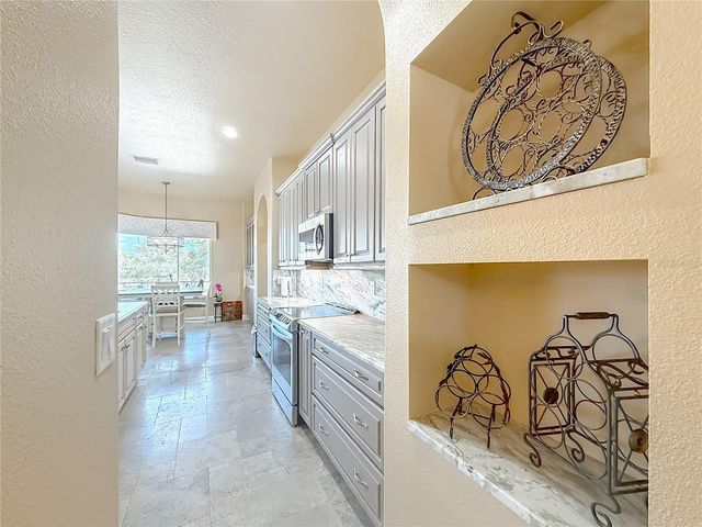 5061 W OAKHILL STREET, Dunnellon, FL 34433