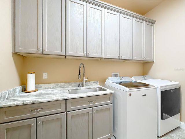 5061 W OAKHILL STREET, Dunnellon, FL 34433