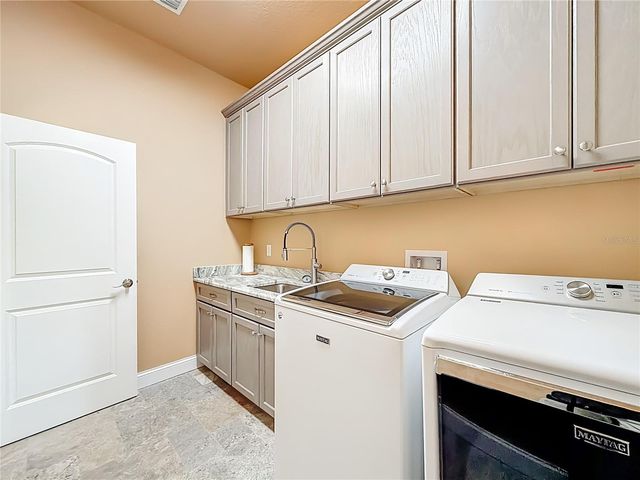 5061 W OAKHILL STREET, Dunnellon, FL 34433