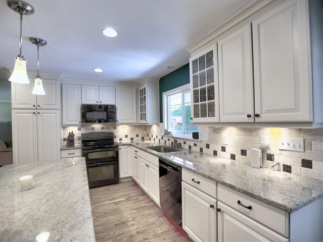 715 Glenforest Road, Sandy Springs, GA 30328