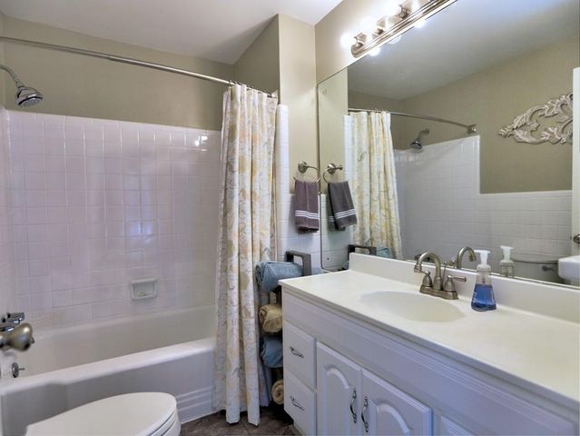 715 Glenforest Road, Sandy Springs, GA 30328