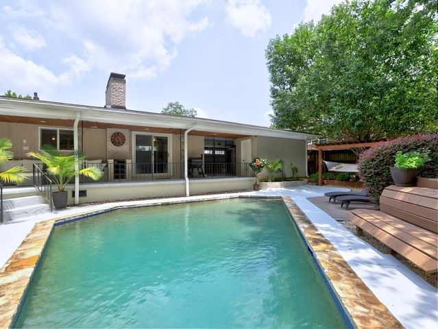 715 Glenforest Road, Sandy Springs, GA 30328