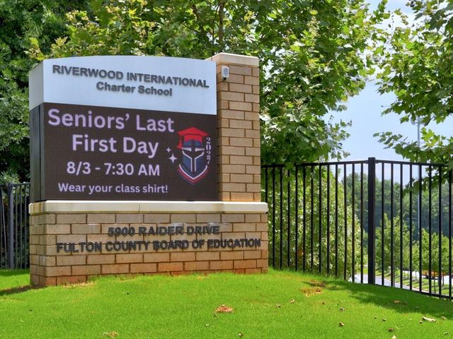 715 Glenforest Road, Sandy Springs, GA 30328