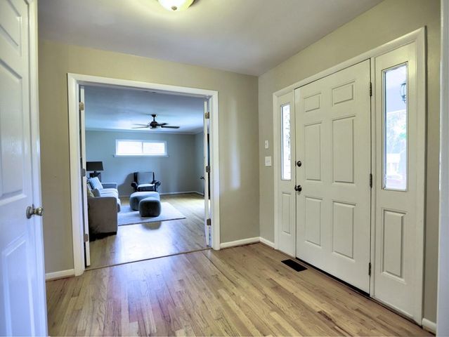 715 Glenforest Road, Sandy Springs, GA 30328