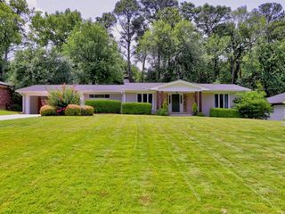 715 Glenforest Road, Sandy Springs, GA 30328