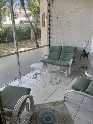 6563 Via Regina, Boca Raton, FL 33433
