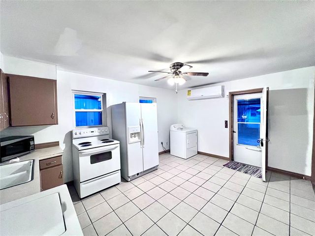 619 N Hyden Street, Stratford, OK 74872