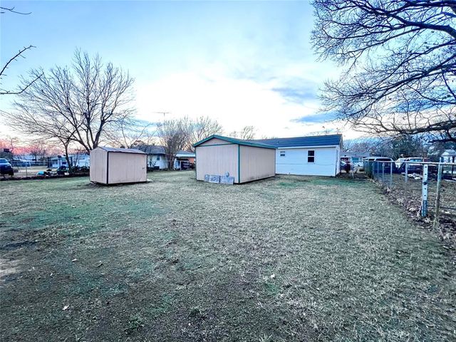 619 N Hyden Street, Stratford, OK 74872