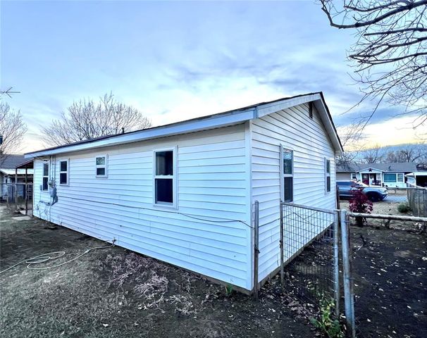 619 N Hyden Street, Stratford, OK 74872