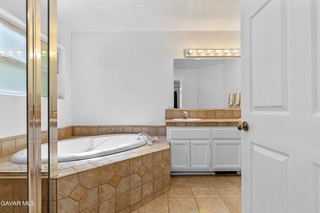 17075 Matterhorn Drive, Tehachapi, CA 93561