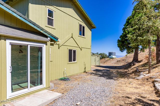 17075 Matterhorn Drive, Tehachapi, CA 93561