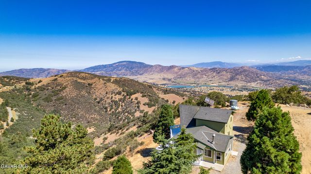 17075 Matterhorn Drive, Tehachapi, CA 93561