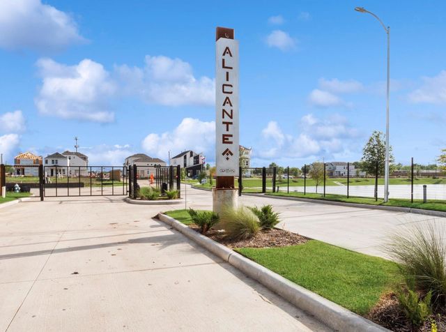 3206 La Rambla Drive, Houston, TX 77047