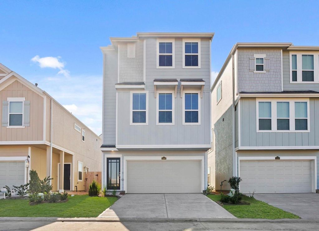 3206 La Rambla Drive, Houston, TX 77047