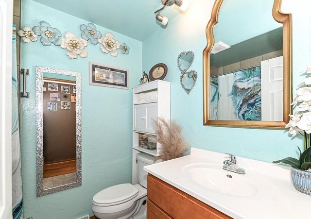 6700 N 51st STREET, Milwaukee, WI 53223