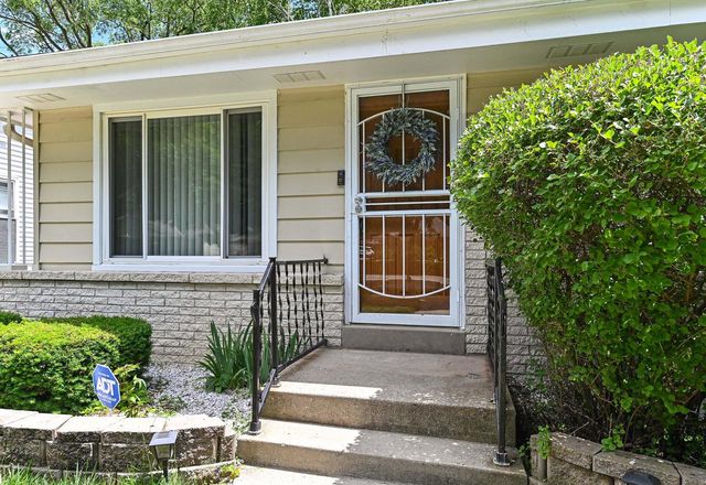 6700 N 51st STREET, Milwaukee, WI 53223
