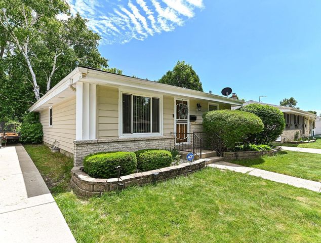 6700 N 51st STREET, Milwaukee, WI 53223