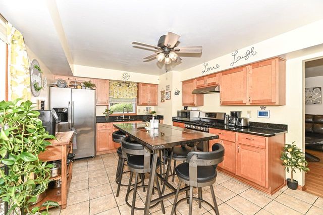 6700 N 51st STREET, Milwaukee, WI 53223