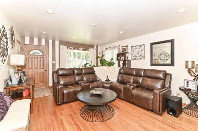 6700 N 51st STREET, Milwaukee, WI 53223