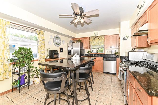6700 N 51st STREET, Milwaukee, WI 53223