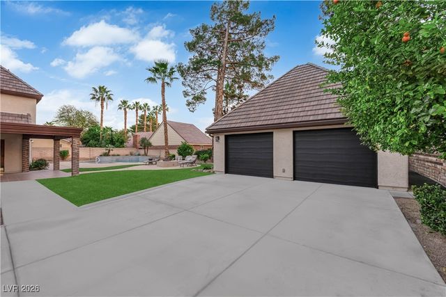 2513 Wimbledon Drive, Las Vegas, NV 89107
