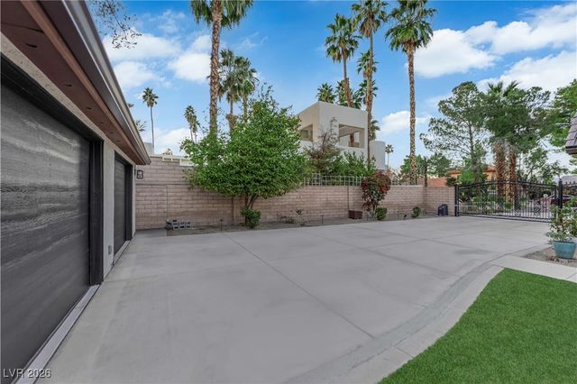 2513 Wimbledon Drive, Las Vegas, NV 89107