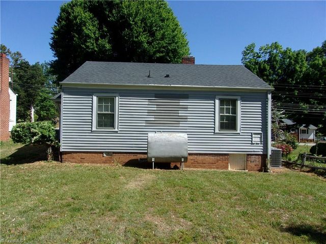216 Model Farm Road, High Point, NC 27262