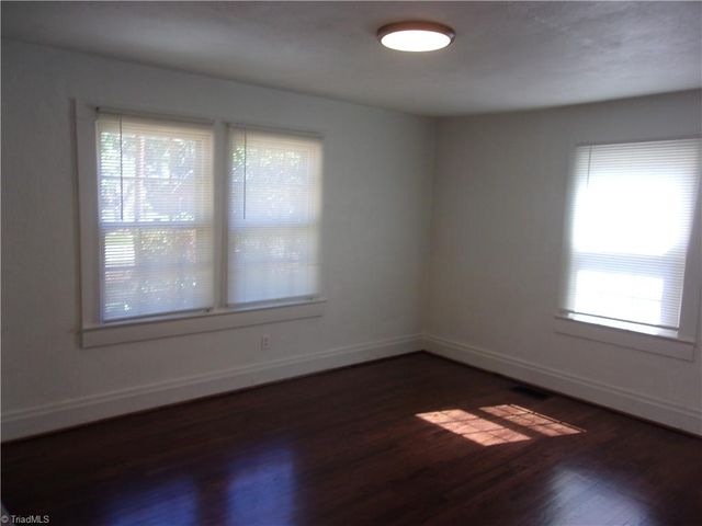 216 Model Farm Road, High Point, NC 27262