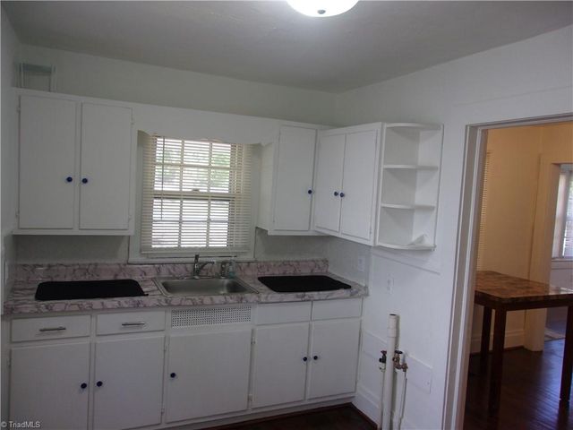 216 Model Farm Road, High Point, NC 27262
