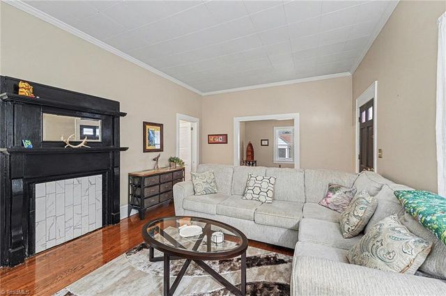 403 W Center Street, Lexington, NC 27292