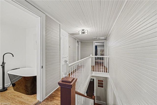 403 W Center Street, Lexington, NC 27292