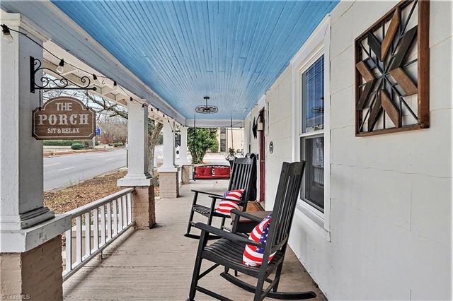 403 W Center Street, Lexington, NC 27292