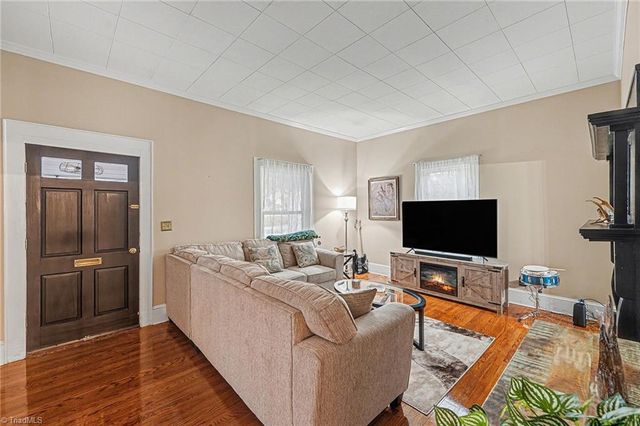 403 W Center Street, Lexington, NC 27292