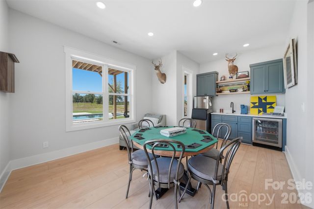 2322 Moss Farm Road, Hickory, NC 28602