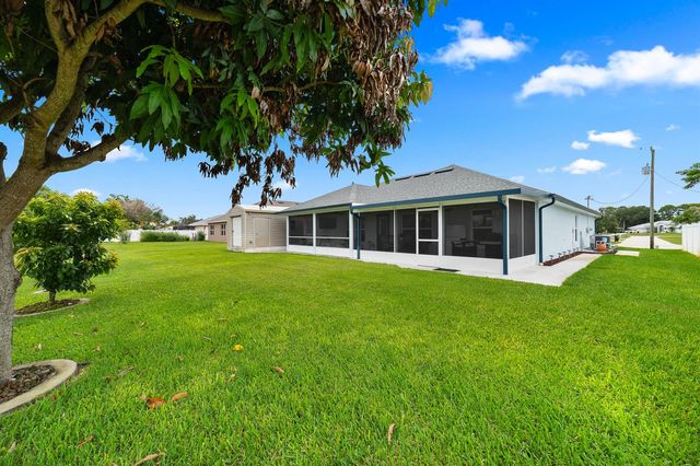 2601 SE Caladium Avenue, Port St. Lucie, FL 34952