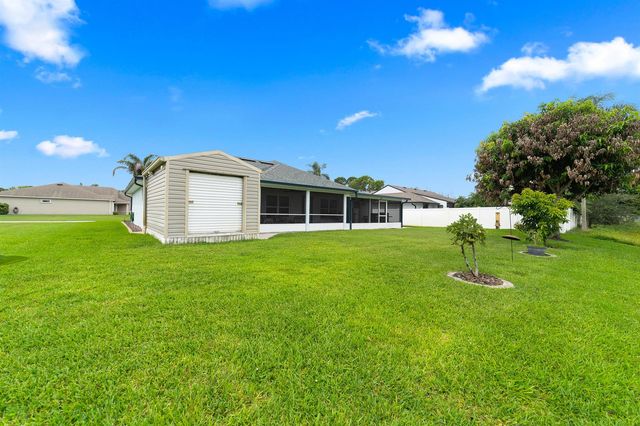 2601 SE Caladium Avenue, Port St. Lucie, FL 34952