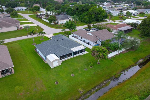 2601 SE Caladium Avenue, Port St. Lucie, FL 34952