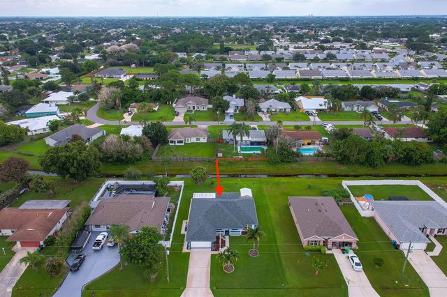 2601 SE Caladium Avenue, Port St. Lucie, FL 34952