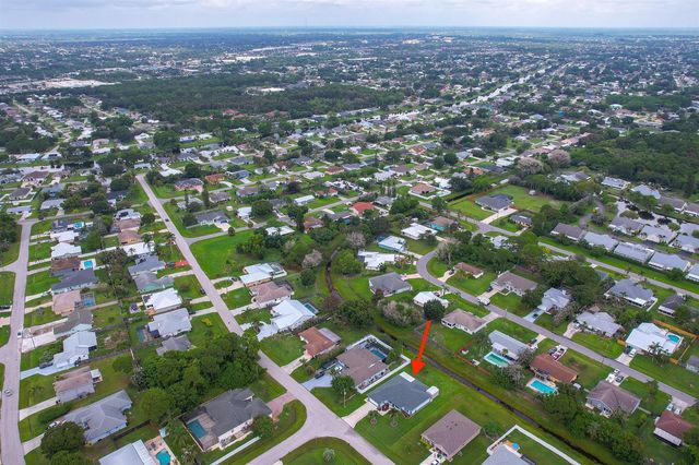 2601 SE Caladium Avenue, Port St. Lucie, FL 34952