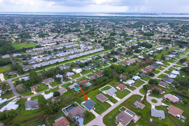 2601 SE Caladium Avenue, Port St. Lucie, FL 34952