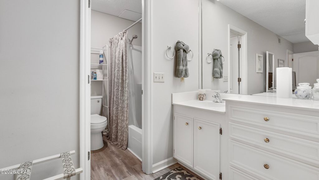 Image 17 of property listing at 17462 Front Beach Road 76F, Panama City Beach, FL 32413