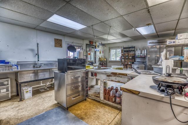 31608 Old Hempstead Road, Magnolia, TX 77355