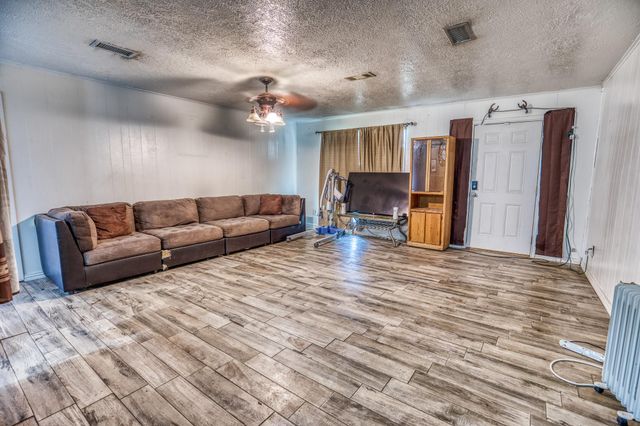 31608 Old Hempstead Road, Magnolia, TX 77355