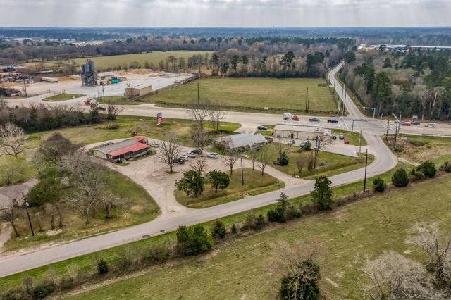 31608 Old Hempstead Road, Magnolia, TX 77355