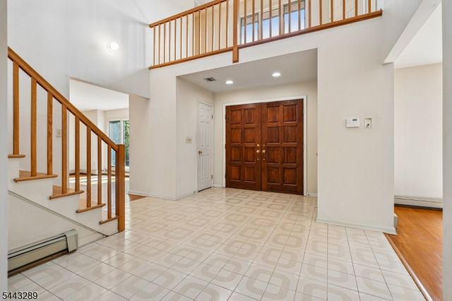 22 Garrity Ter, Montville Twp., NJ 07058