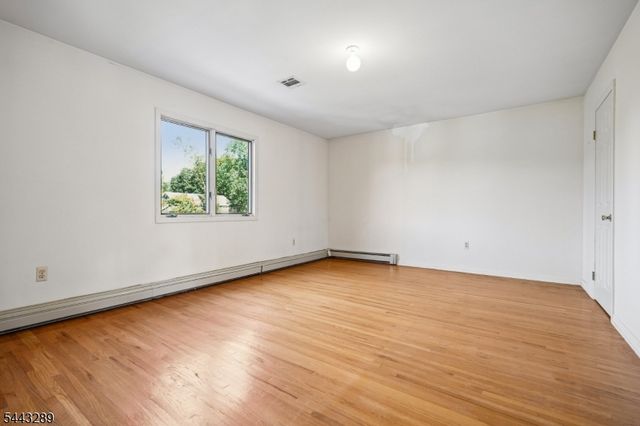 22 Garrity Ter, Montville Twp., NJ 07058