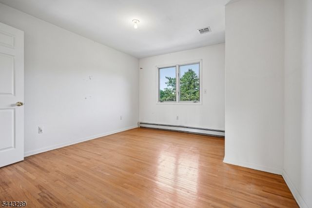 22 Garrity Ter, Montville Twp., NJ 07058