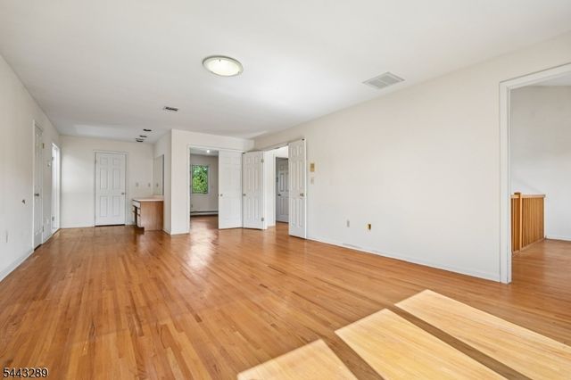 22 Garrity Ter, Montville Twp., NJ 07058