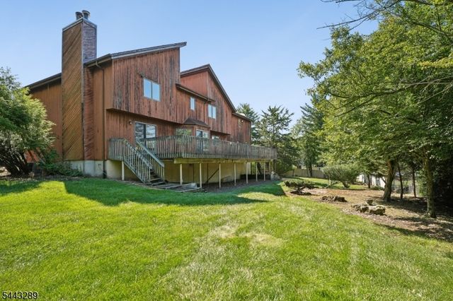 22 Garrity Ter, Montville Twp., NJ 07058